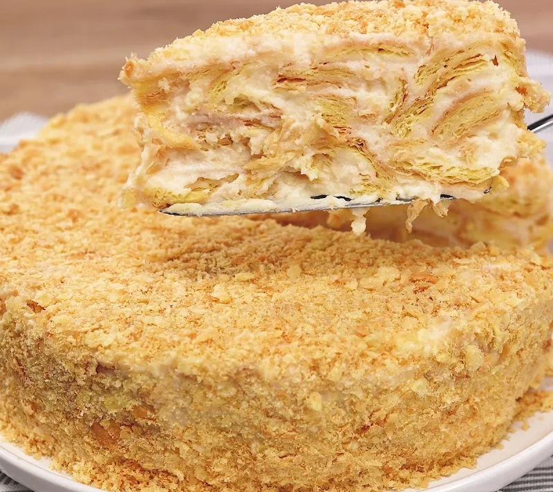 Lazy Puff Pastry Cake with Custard Filling