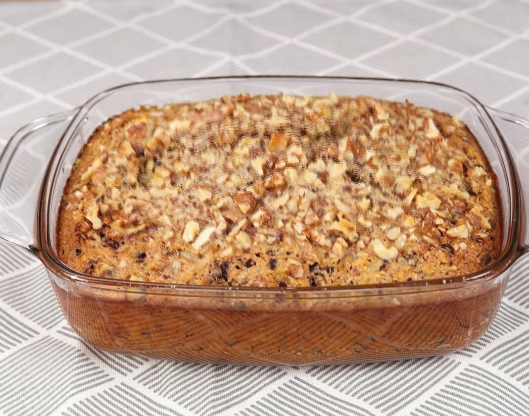 Baked Oatmeal with Apple, Banana & Chocolate