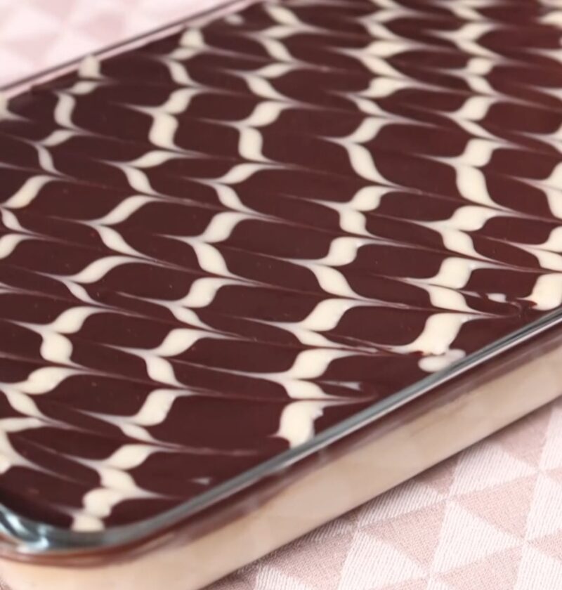 Heavenly No-Bake Coffee Biscuit Cake