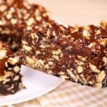 **Flaky No-Bake Cake with Buttery Cream