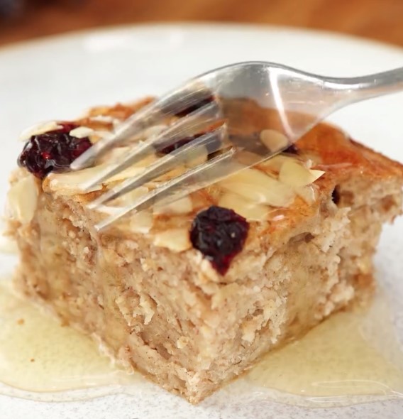 Oatmeal Breakfast Cake