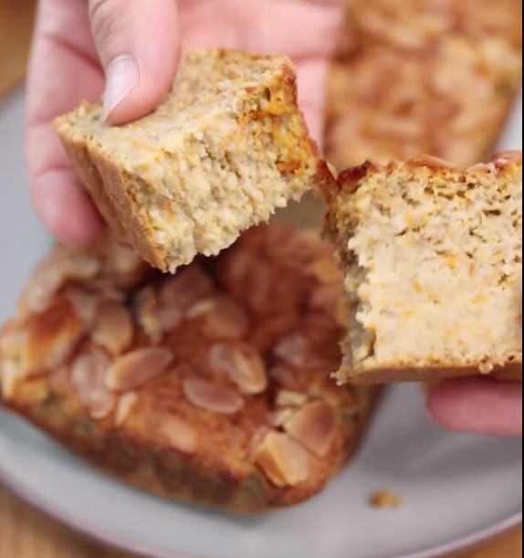 Banana Carrot Oatmeal Bake