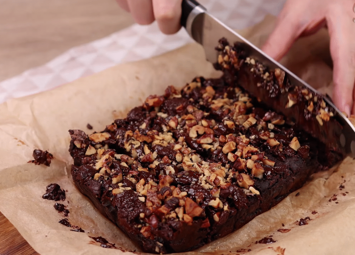 Banana-Cocoa Cloud Cake