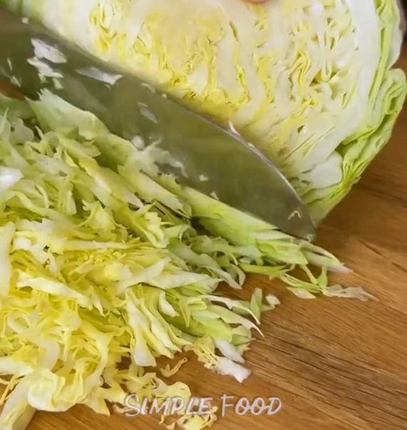 Cabbage Salad - Fresh & Crunchy