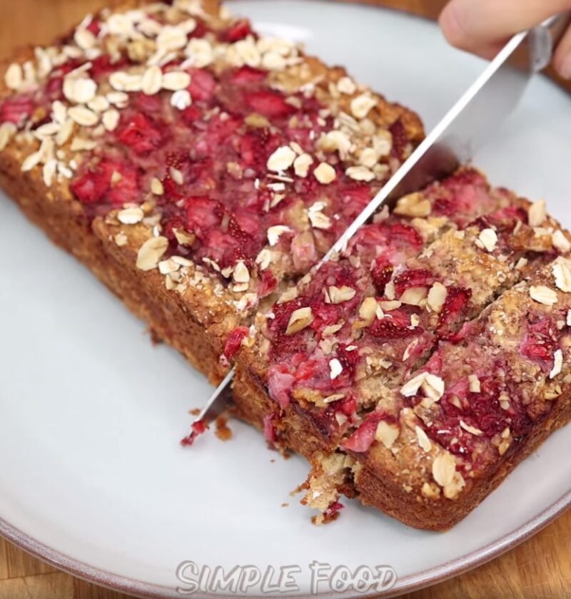 Healthy Strawberry Oat Loaf