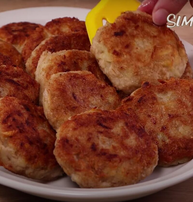 Savory Tomato-Braised Oat Cutlets