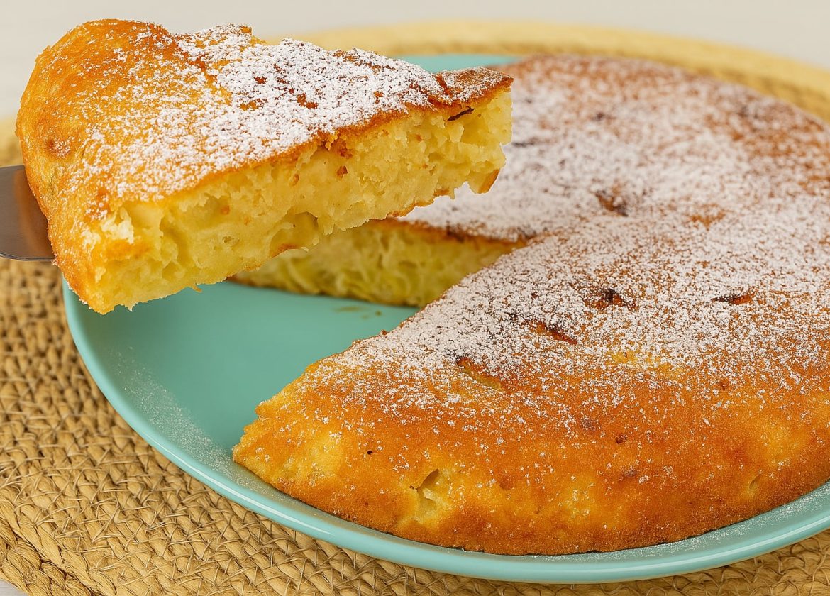 Easy No-Oven Apple Skillet Cake