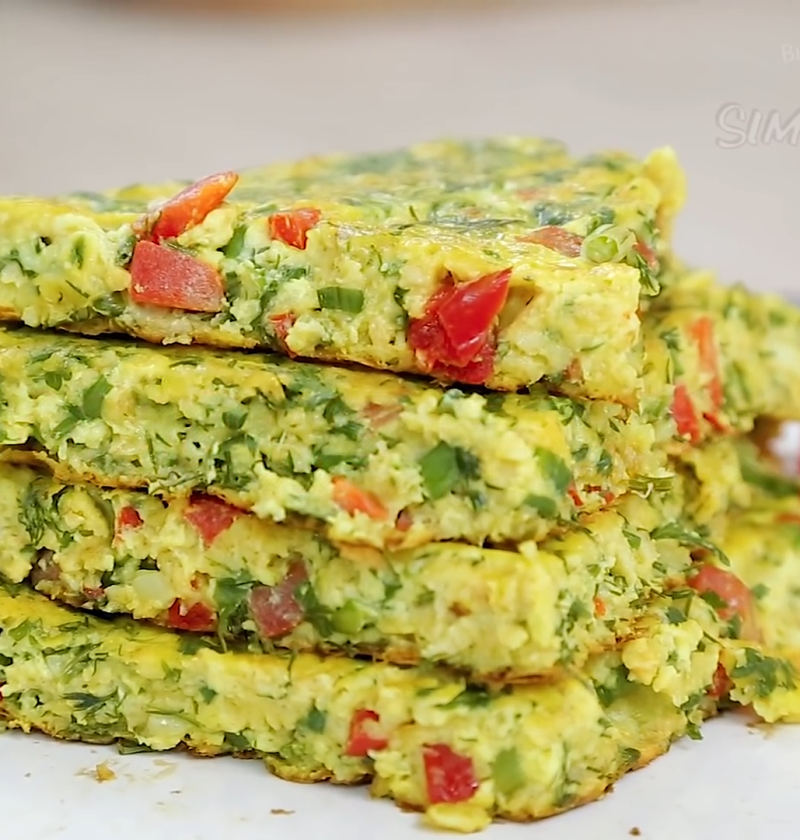 Garden Glow Omelette with Oats & Veggies