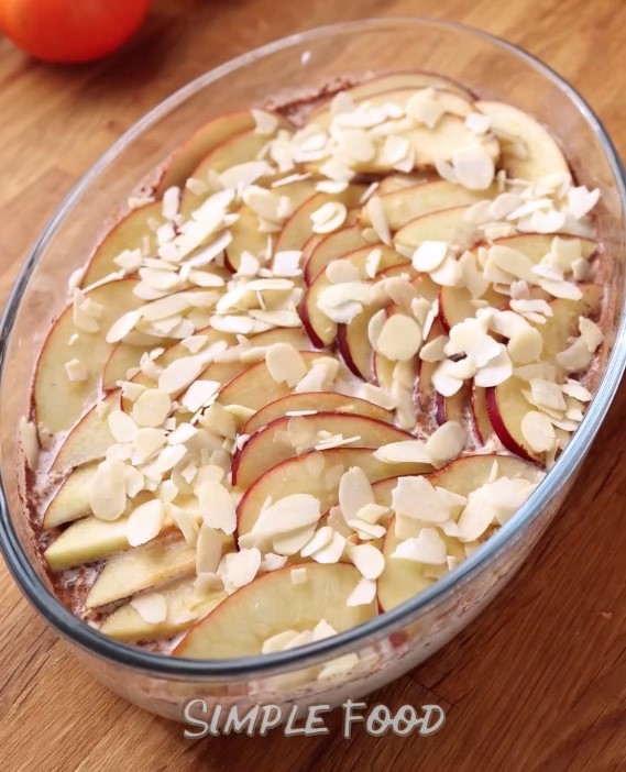 Layered Apple Baked Oats