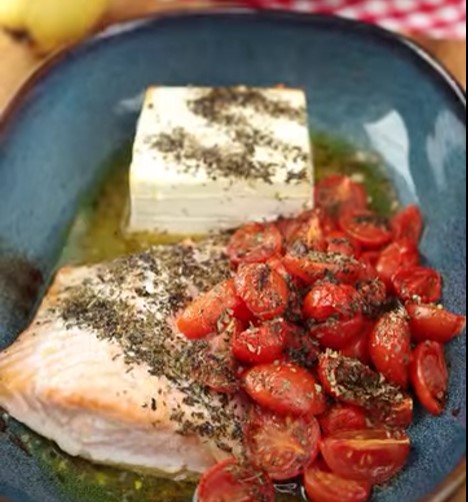 Baked Salmon & Feta Pasta