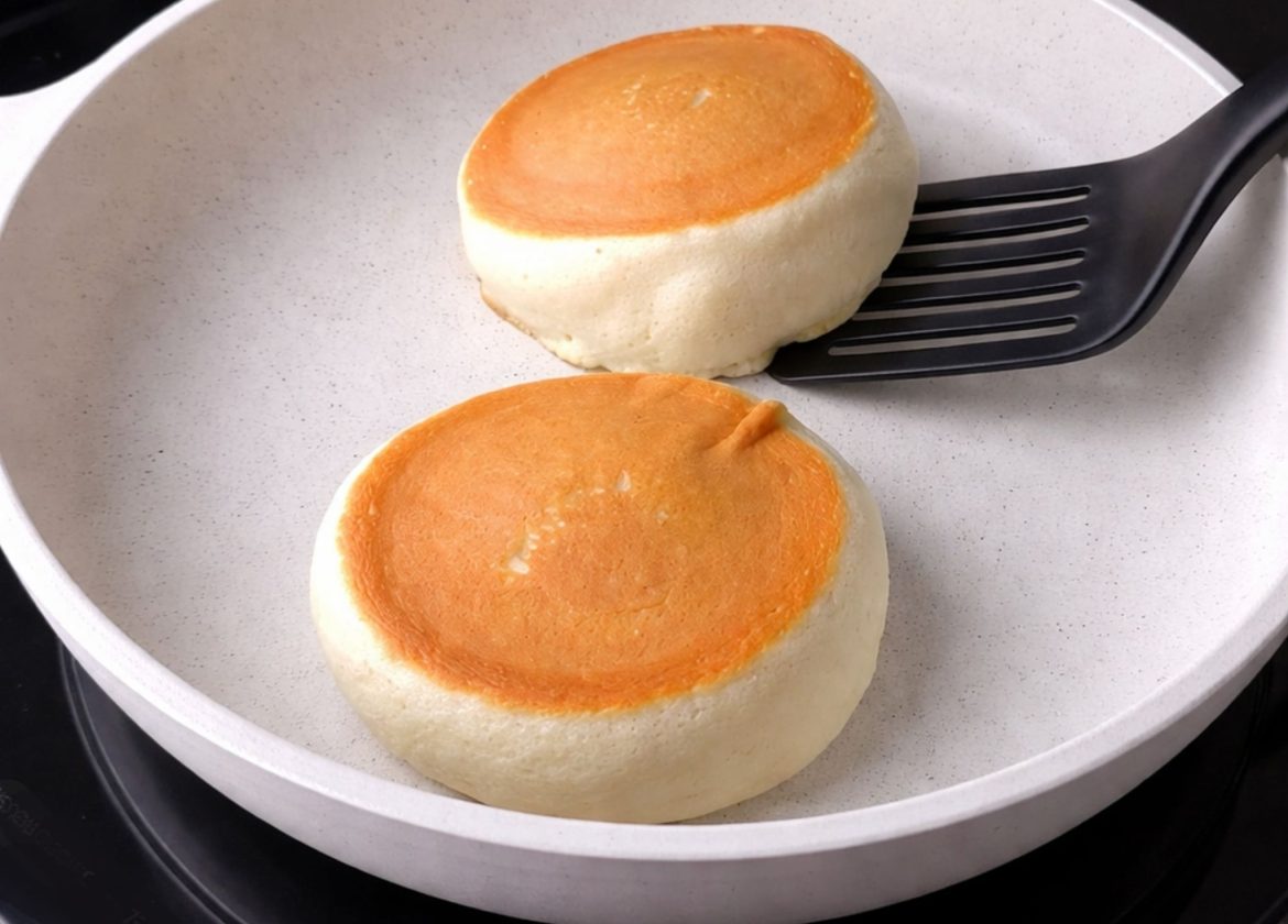Fluffy Japanese Pancakes