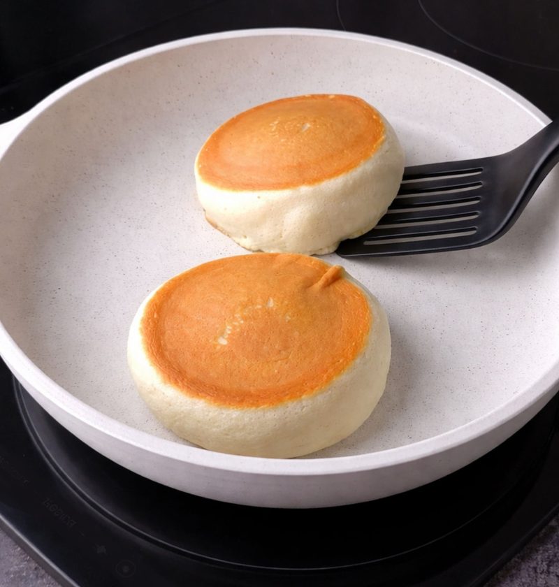 Fluffy Japanese Pancakes