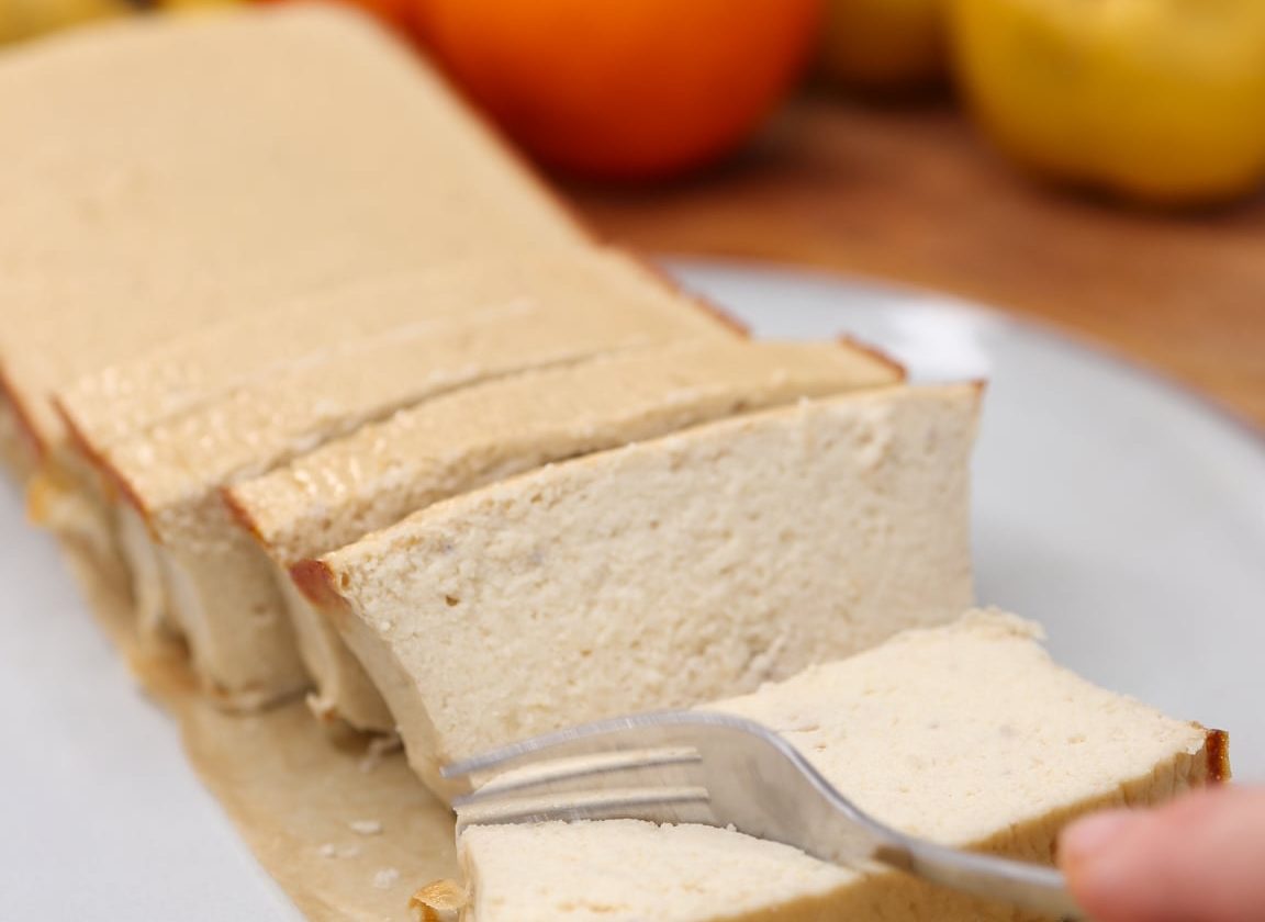 Flourless Banana Yogurt Cake