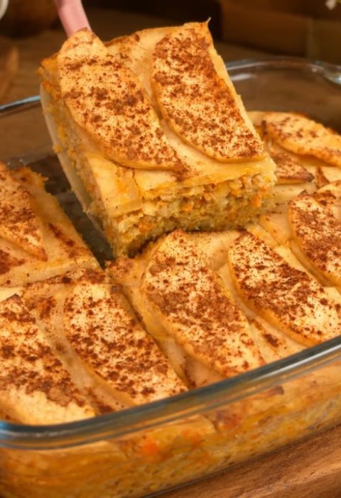 Apple Carrot Oatmeal Bake