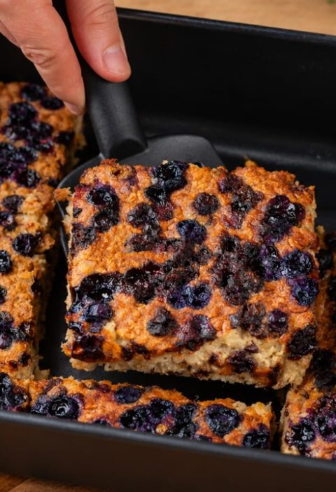 Banana Oatmeal Bake with Blueberries