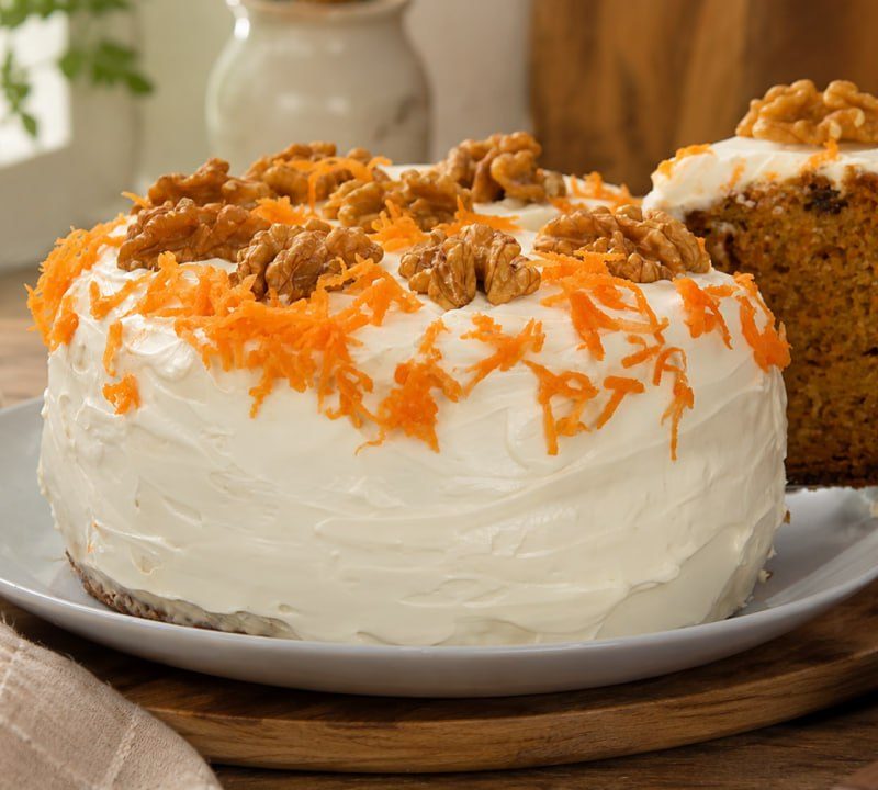 Cake With Walnut Cloud Cream