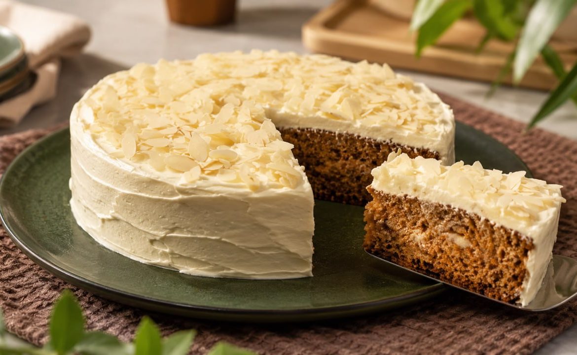 Carrot Apple Oat Cake
