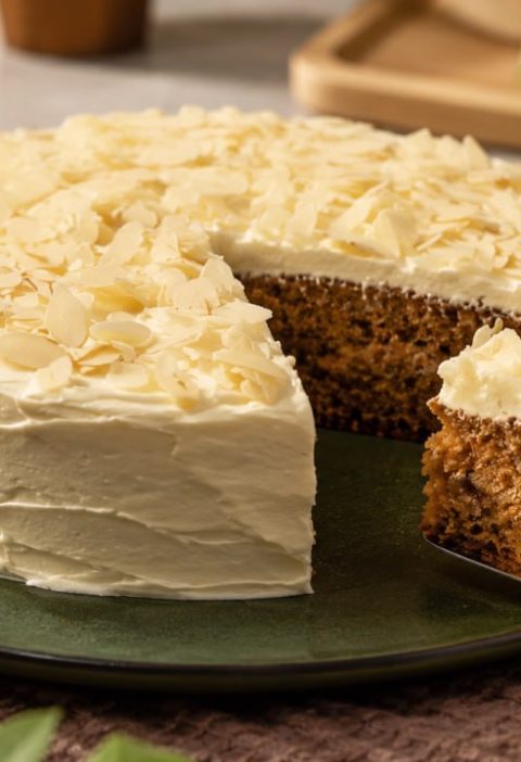 Carrot Apple Oat Cake