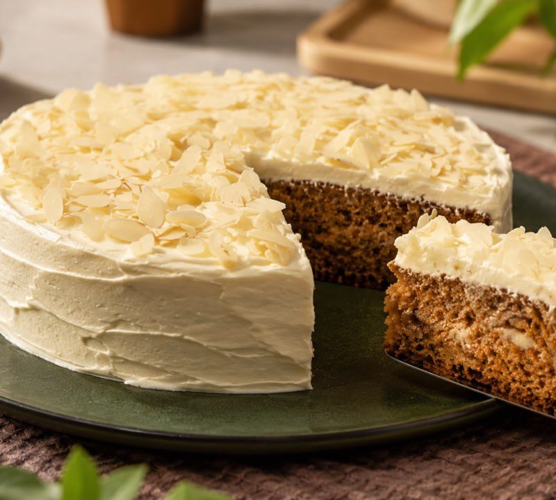 Carrot Apple Oat Cake