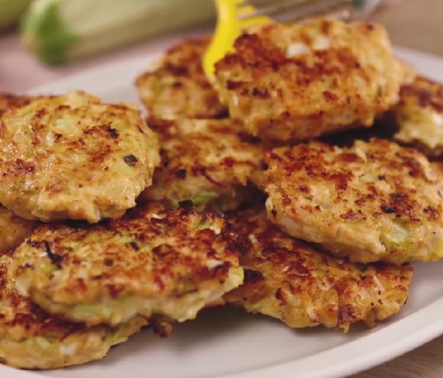 Crispy Cabbage Cheddar Cutlets au Gratin