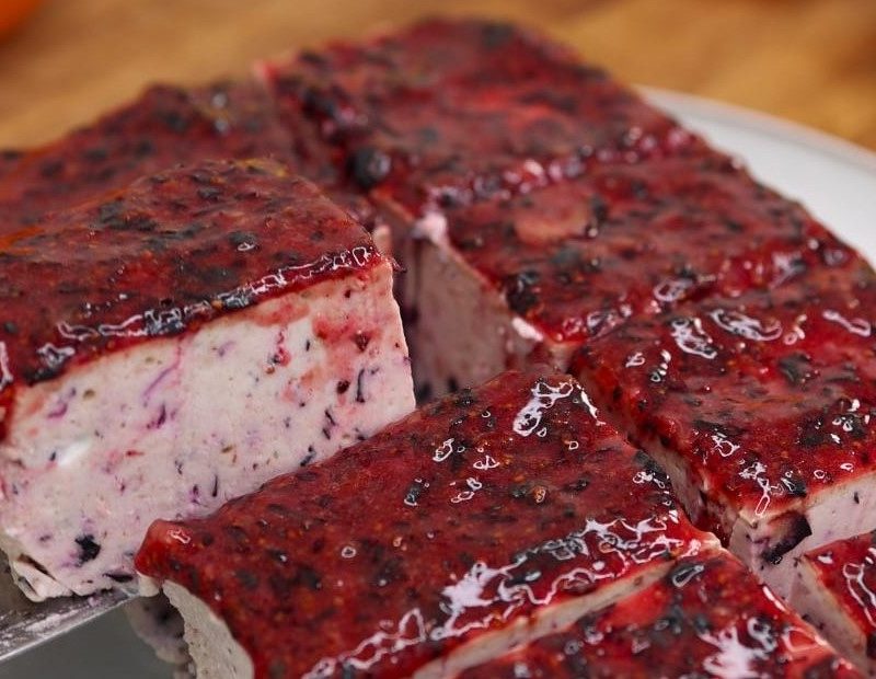 Blueberry Banana Protein Yogurt Cake (No-Bake)
