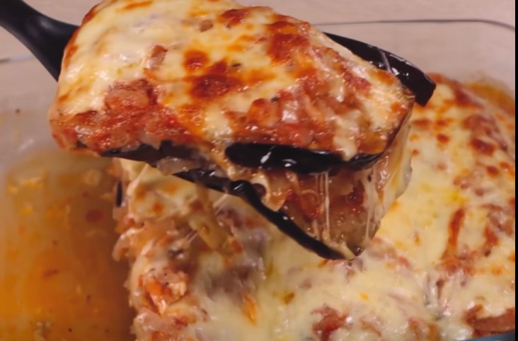Elegant Layered Aubergine Bake With Tomato