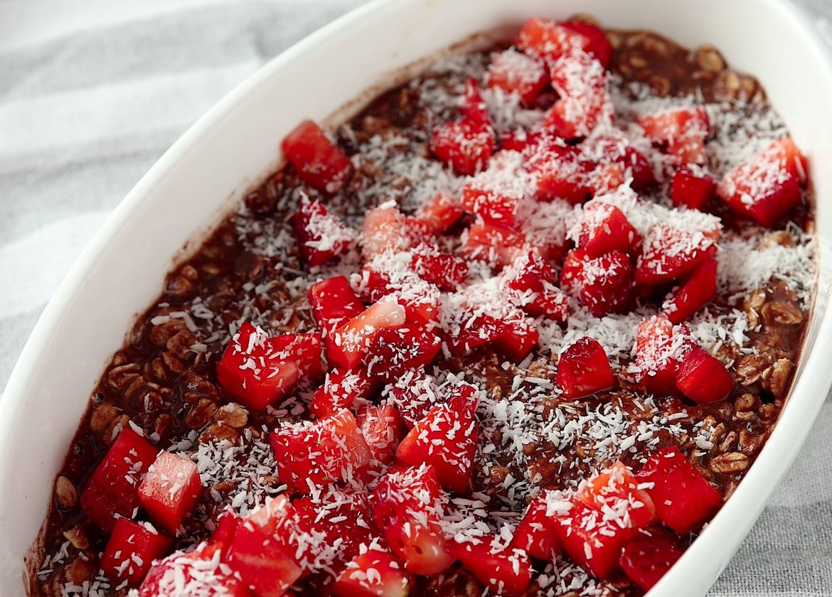 Chocolate-Banana Oat Cake