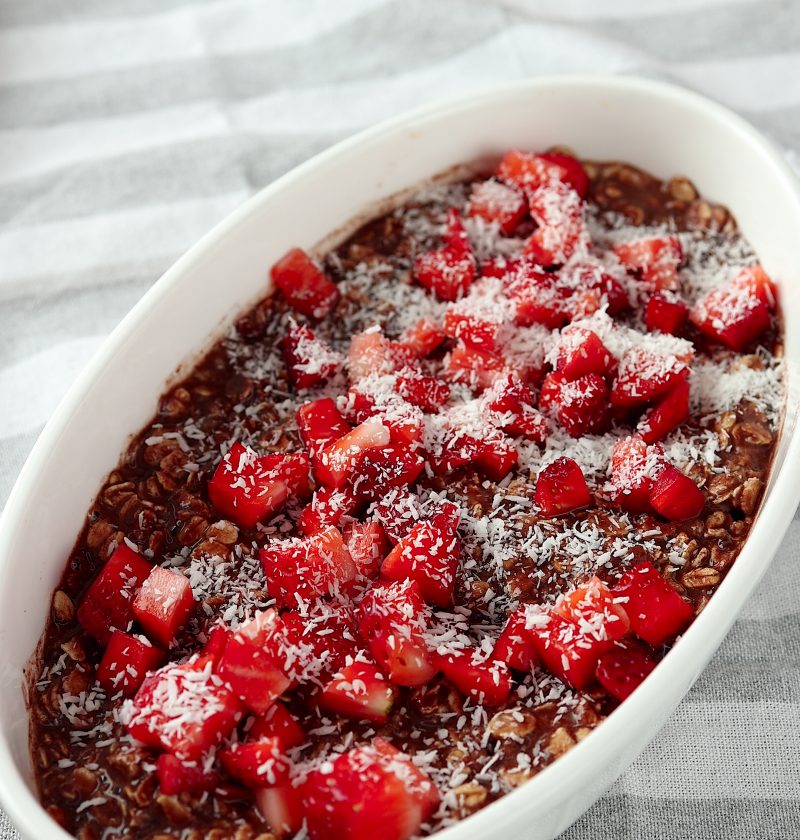 Chocolate-Banana Oat Cake
