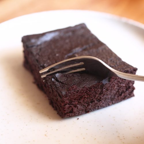 Flourless Apple Chocolate Bake